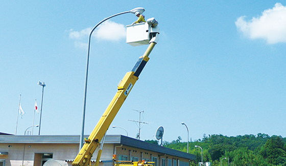 道路照明設備の点検の写真